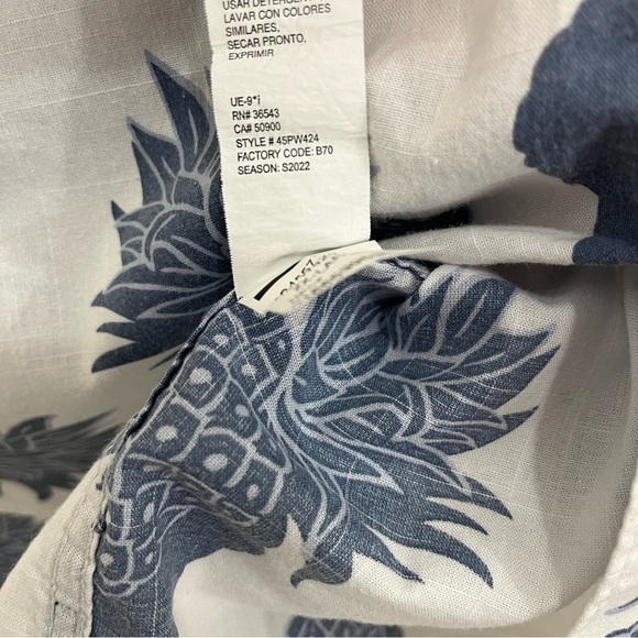 Izod Saltwater White Pineapple Print Button Short Sleeve Shirt - Picture 9 of 10